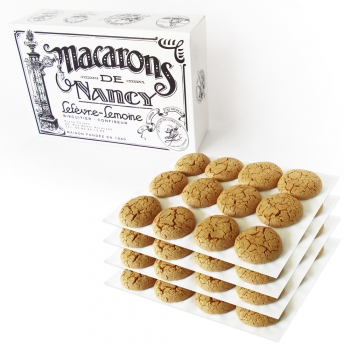 Nos boîtes de quatre douzaines de Macarons de Nancy. Poids : 1 kg